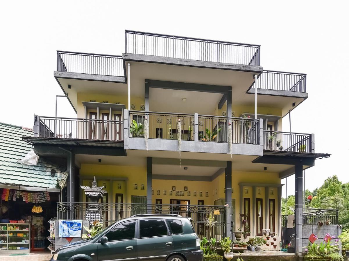 Oyo 91228 Griya Siena Hotel Munduk Buitenkant foto