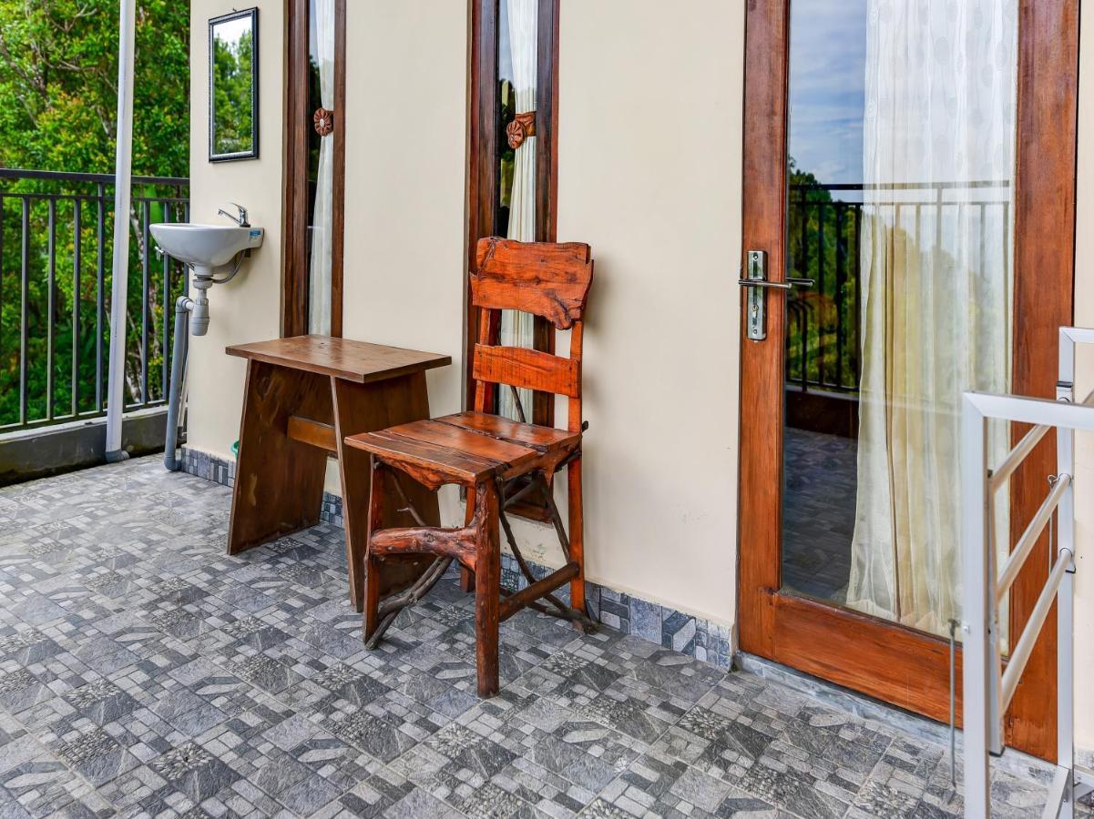 Oyo 91228 Griya Siena Hotel Munduk Buitenkant foto