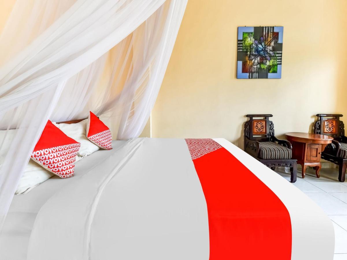 Oyo 91228 Griya Siena Hotel Munduk Buitenkant foto