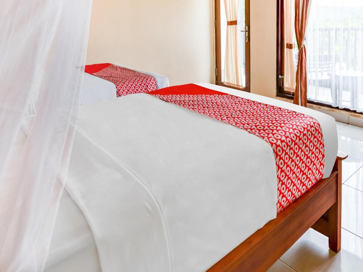 Oyo 91228 Griya Siena Hotel Munduk Buitenkant foto
