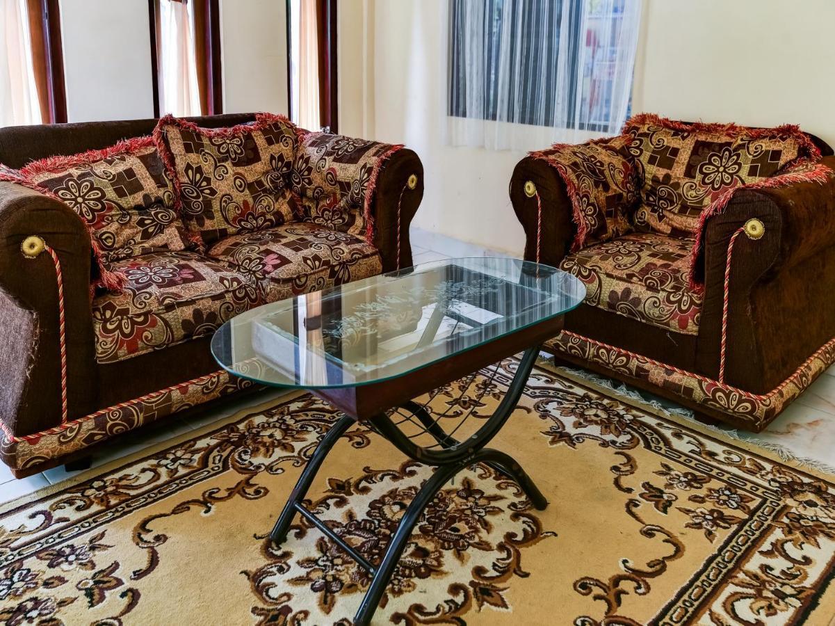 Oyo 91228 Griya Siena Hotel Munduk Buitenkant foto