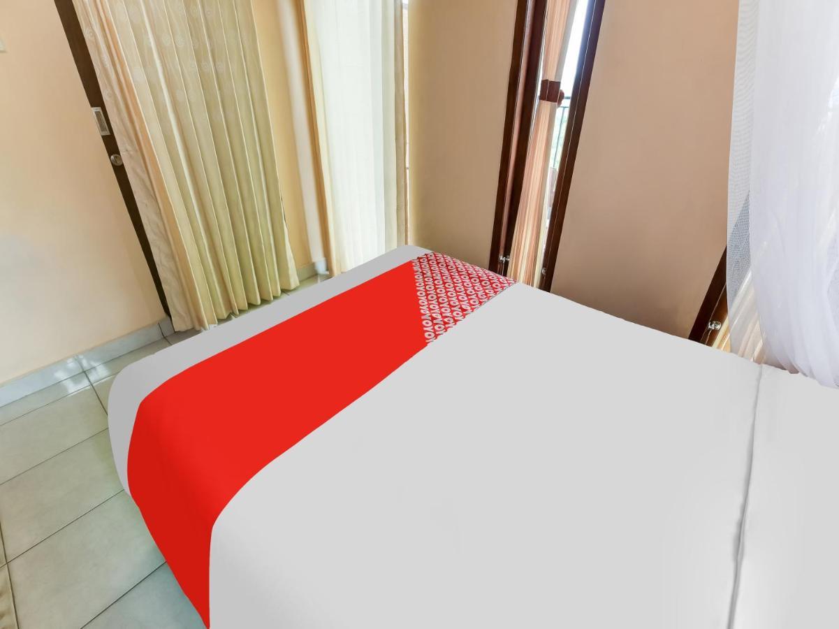 Oyo 91228 Griya Siena Hotel Munduk Buitenkant foto